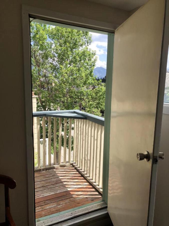 Unit #302 Mountain View 2 Beds In Dt Apartamento Canmore Exterior foto